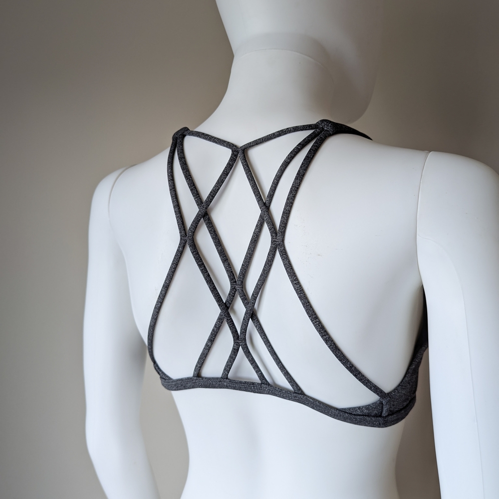 Lululemon Free To Be Zen Bra - Grey